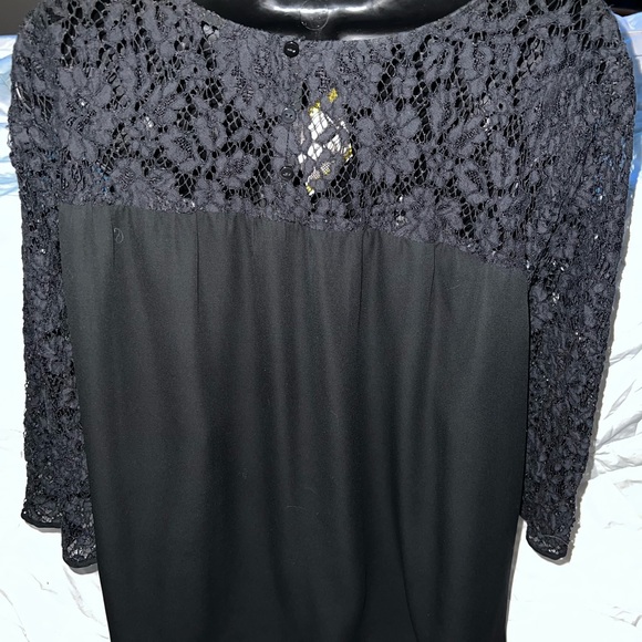 Anne Klein Sloane & Sadie Lace Blouse - Picture 5 of 9